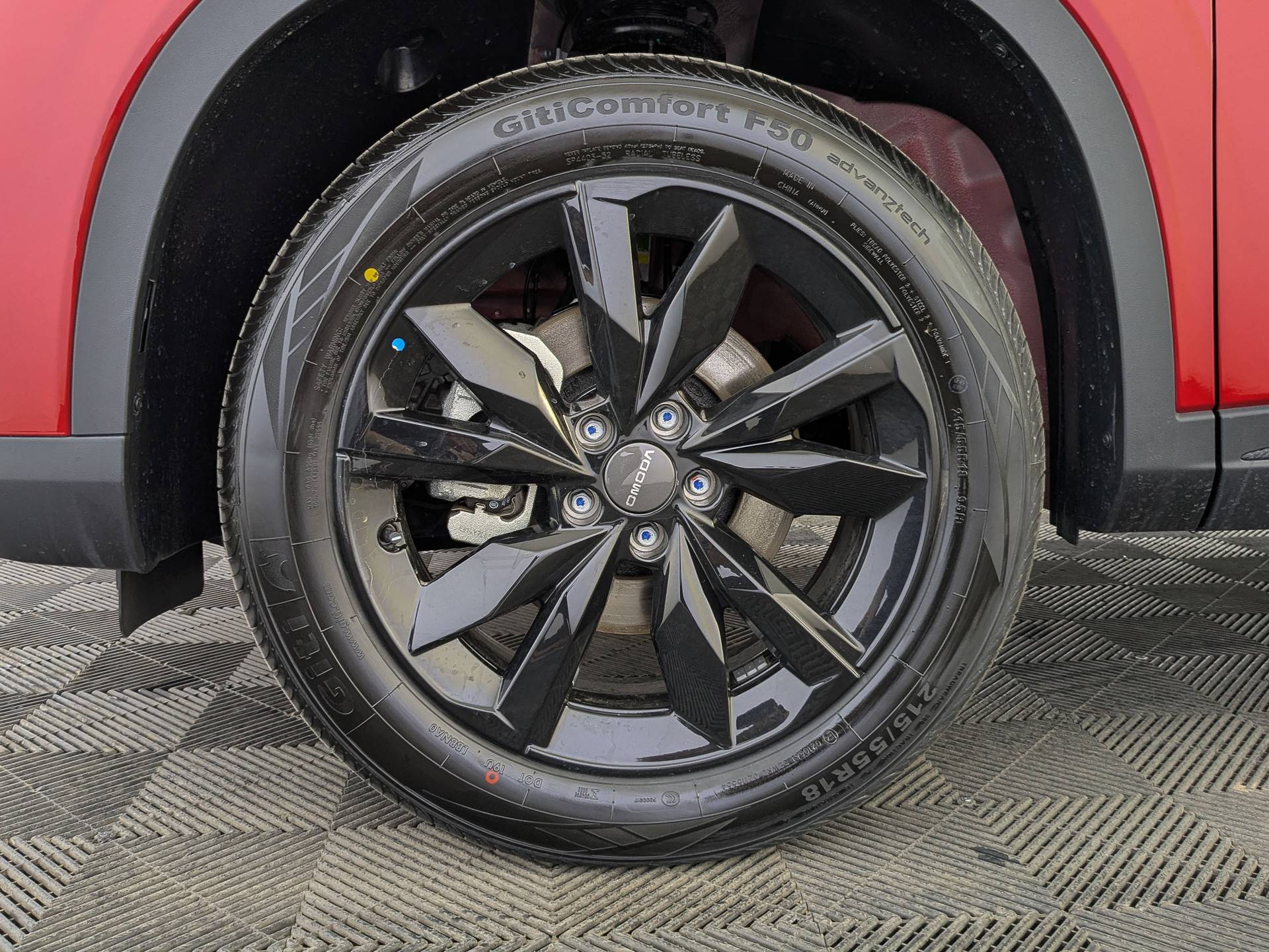 OMODA C5 1.6T DCT Active 4WD FL