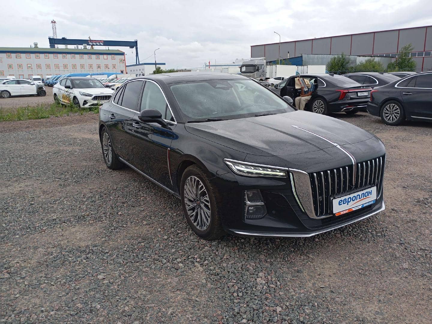 Hongqi H5,  226 055 км, 2024 года в лизинг