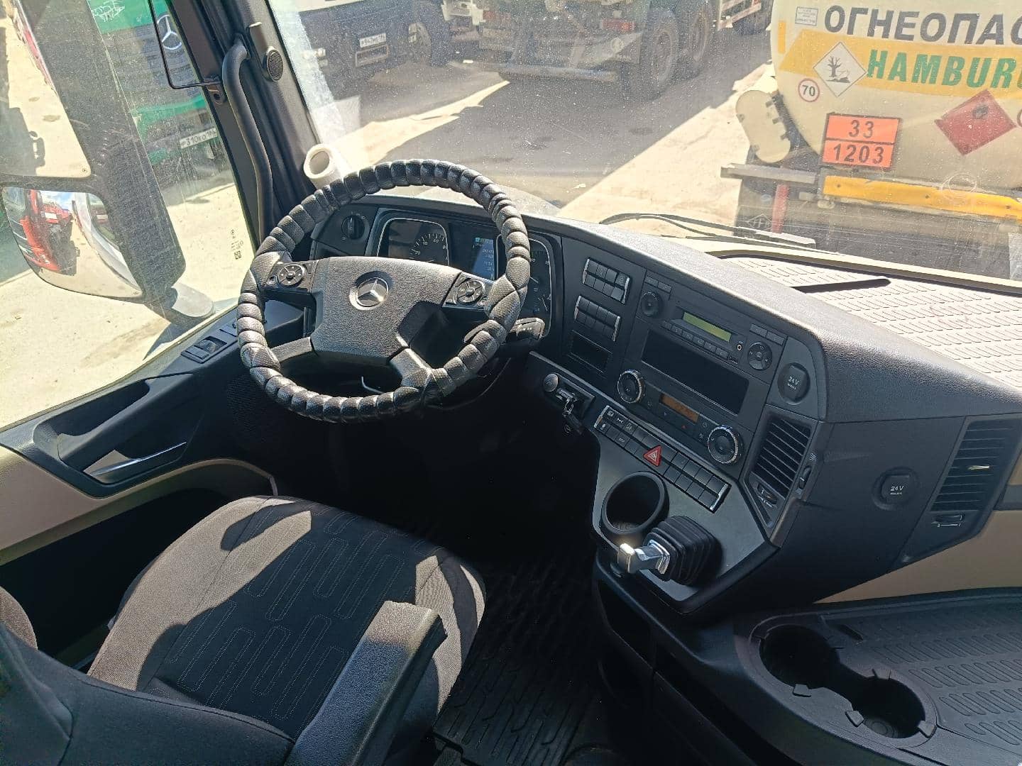 Mercedes-Benz Actros 5 1845 LS 4x2 (BigSpace),  882 674 км, 2019 года в лизинг