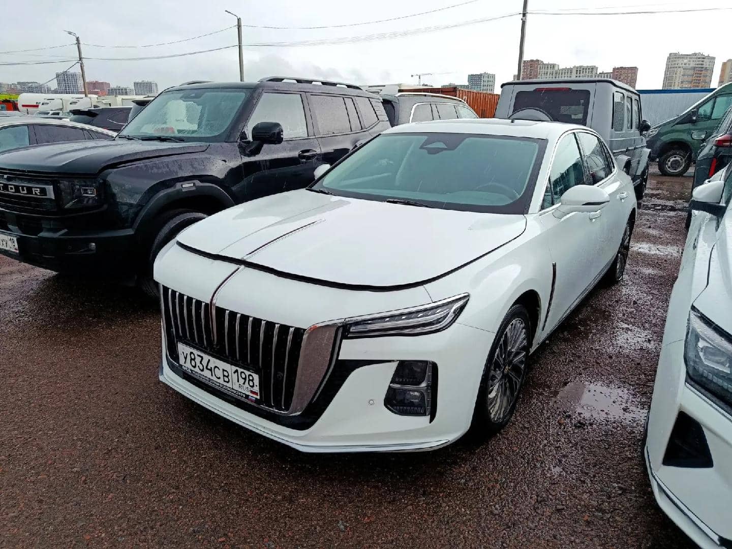 Hongqi H5,  208 596 км, 2023 года