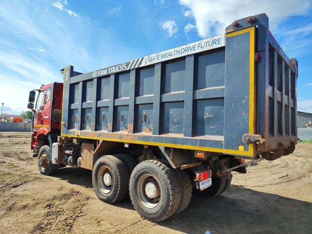 FAW CA3250P66K24L1TE5 6x6,  148 678 км, 2022 года в лизинг