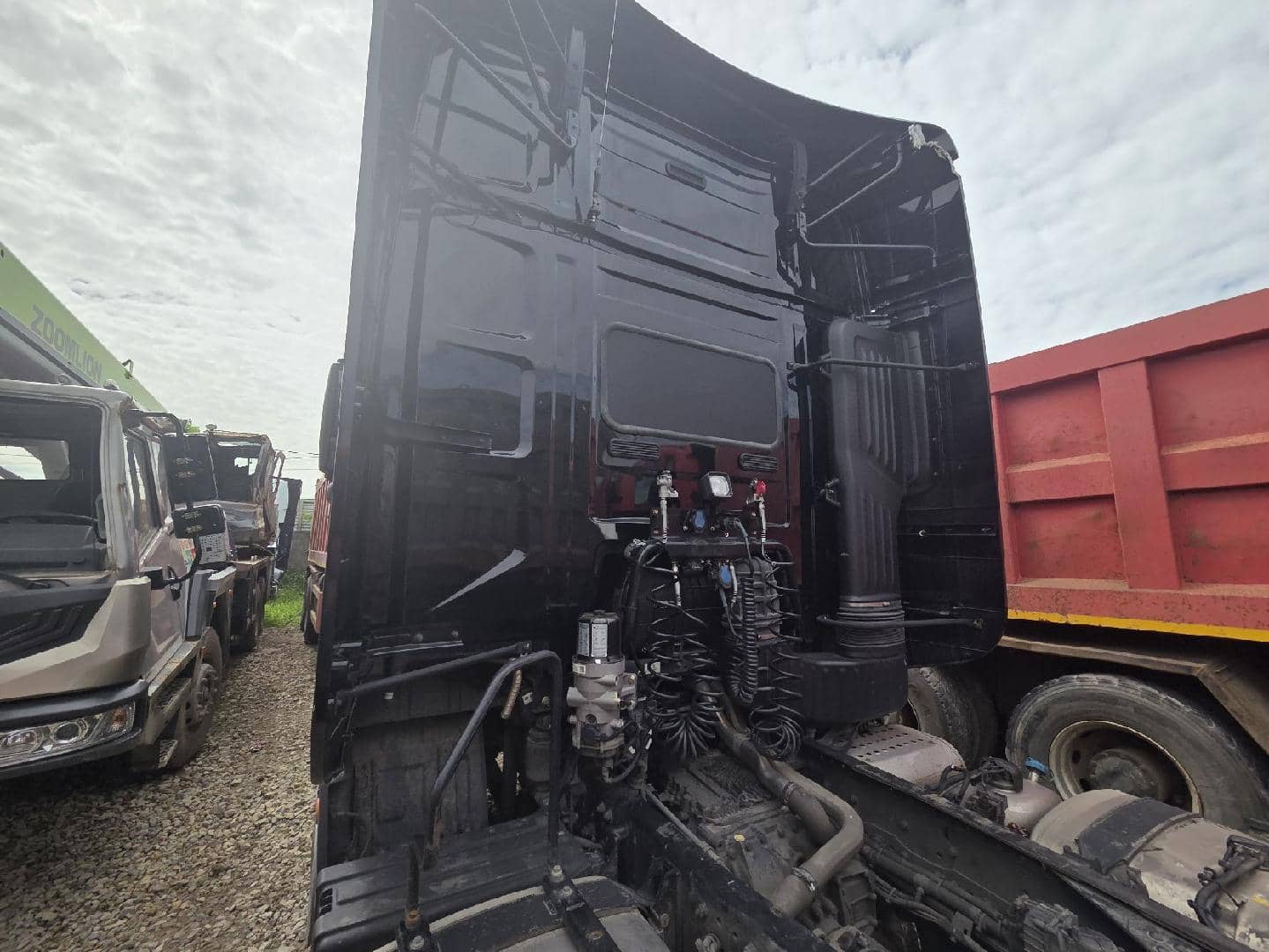 FAW CA4180P77K25E5 4x2,  264 832 км, 2024 года