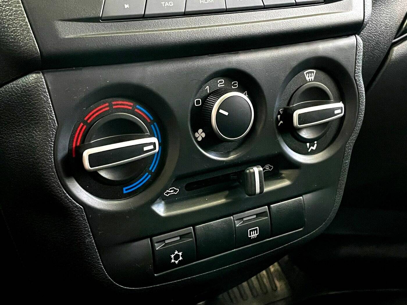 Lada Granta седан Comfort 1.6 90hp 5MT