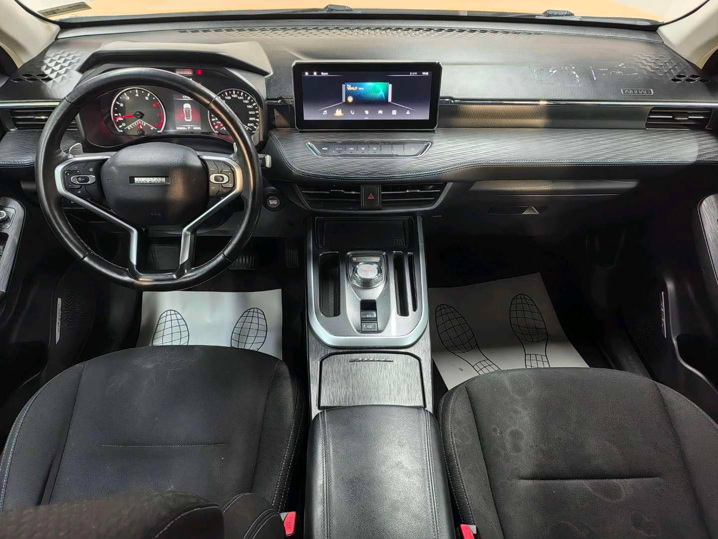 Haval Jolion,  233 302 км, 2023 года в лизинг