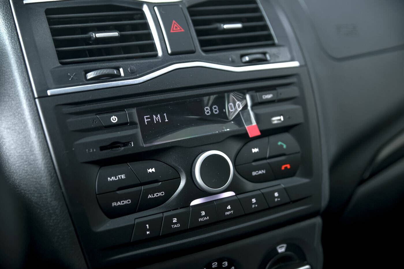 Lada Granta седан #CLUB 24 1.6 90hp 5MT