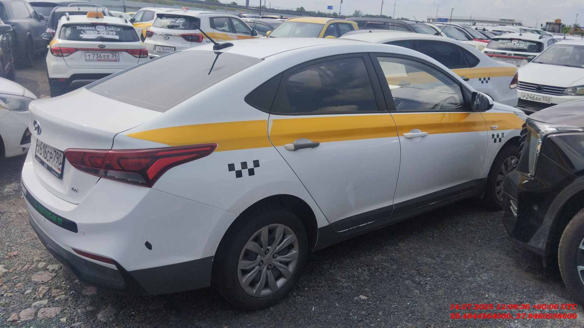 Hyundai Solaris,  302 000 км, 2019 года в лизинг