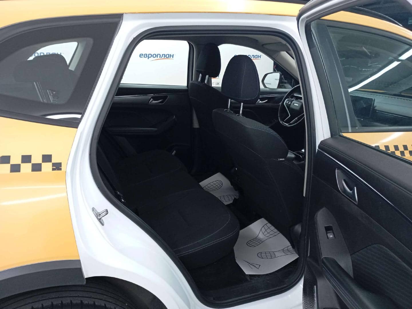 Haval Jolion,  203 670 км, 2024 года в лизинг