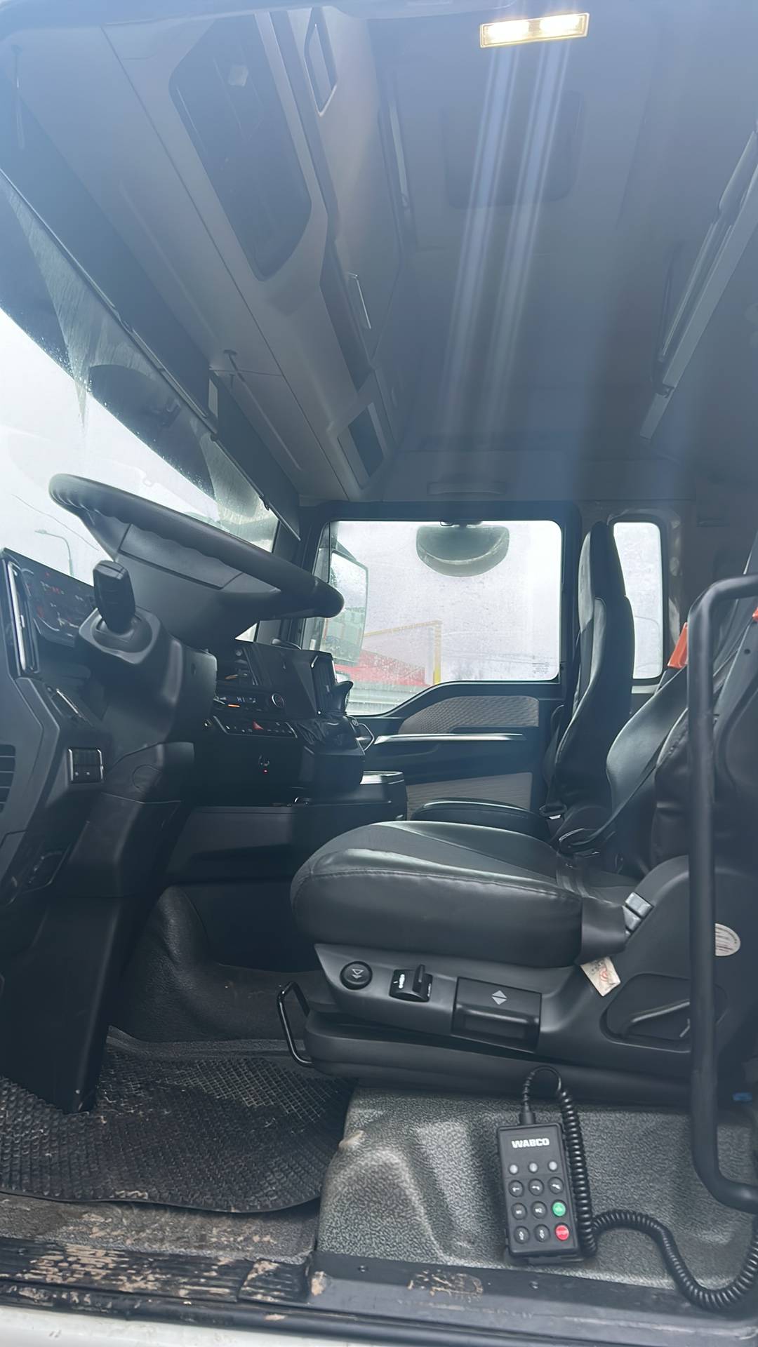 Sitrak C7H MAX ZZ4186V391HE,  132 498 км, 2023 года в лизинг