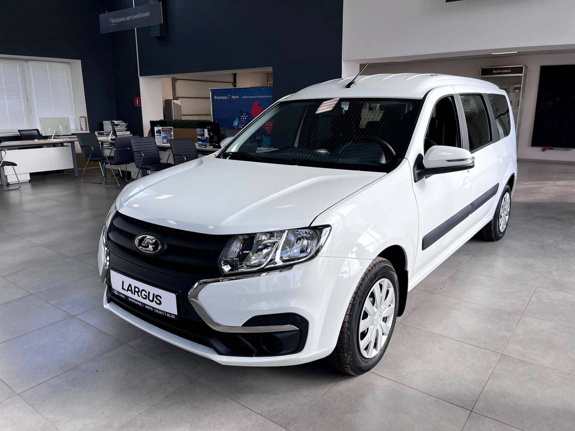 Lada Largus универсал Comfort 7 мест 1.6 90hp 5MT