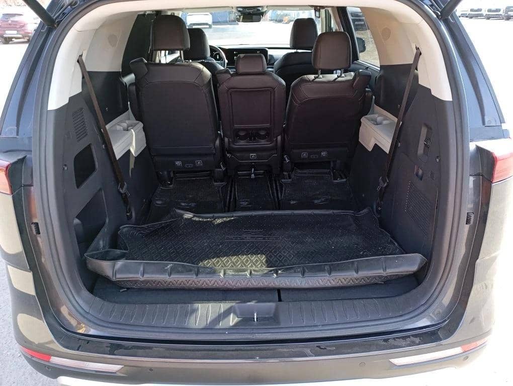 KIA Carnival,  55 684 км, 2022 года в лизинг