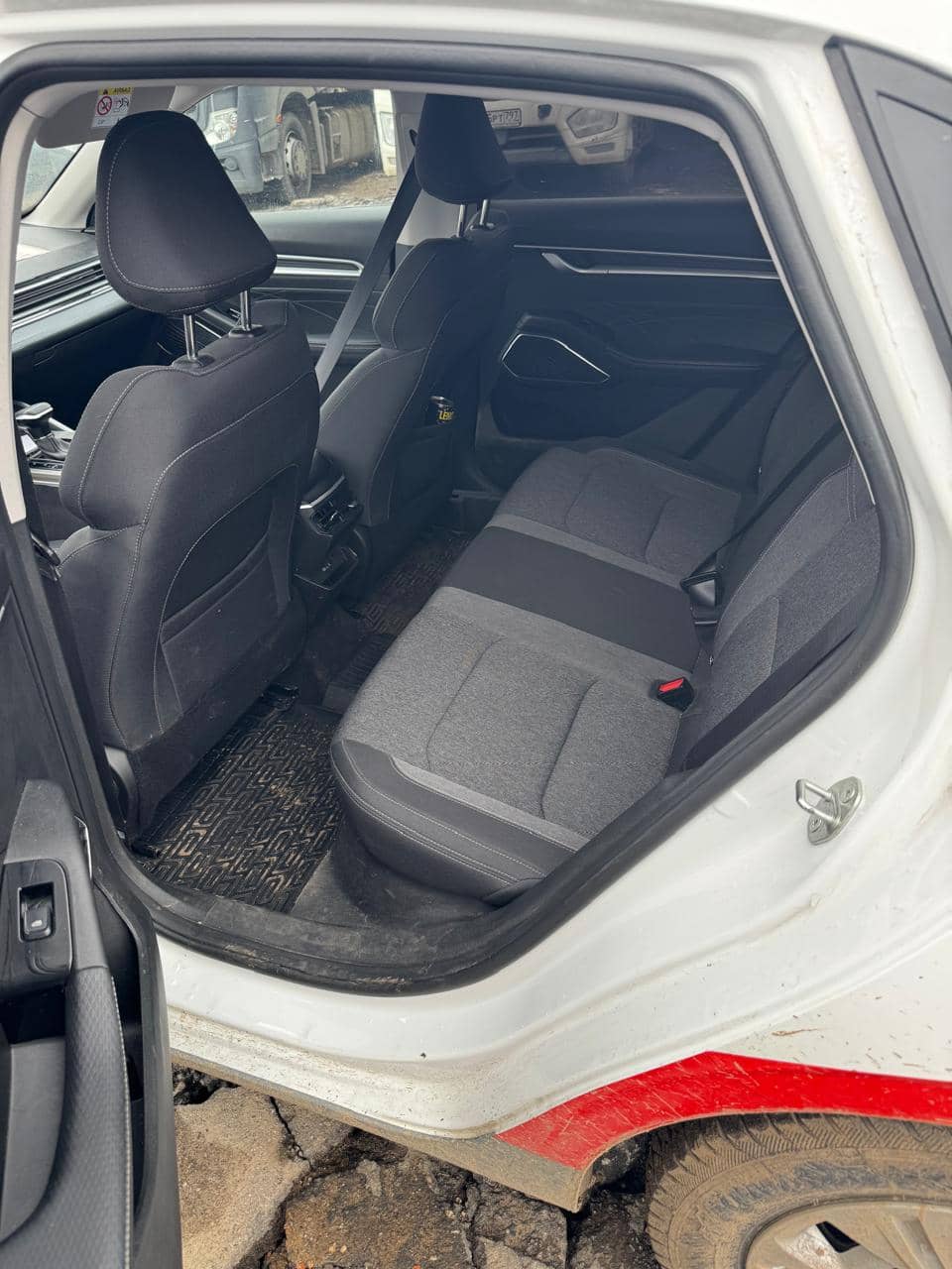 Geely Emgrand,  39 027 км, 2024 года в лизинг