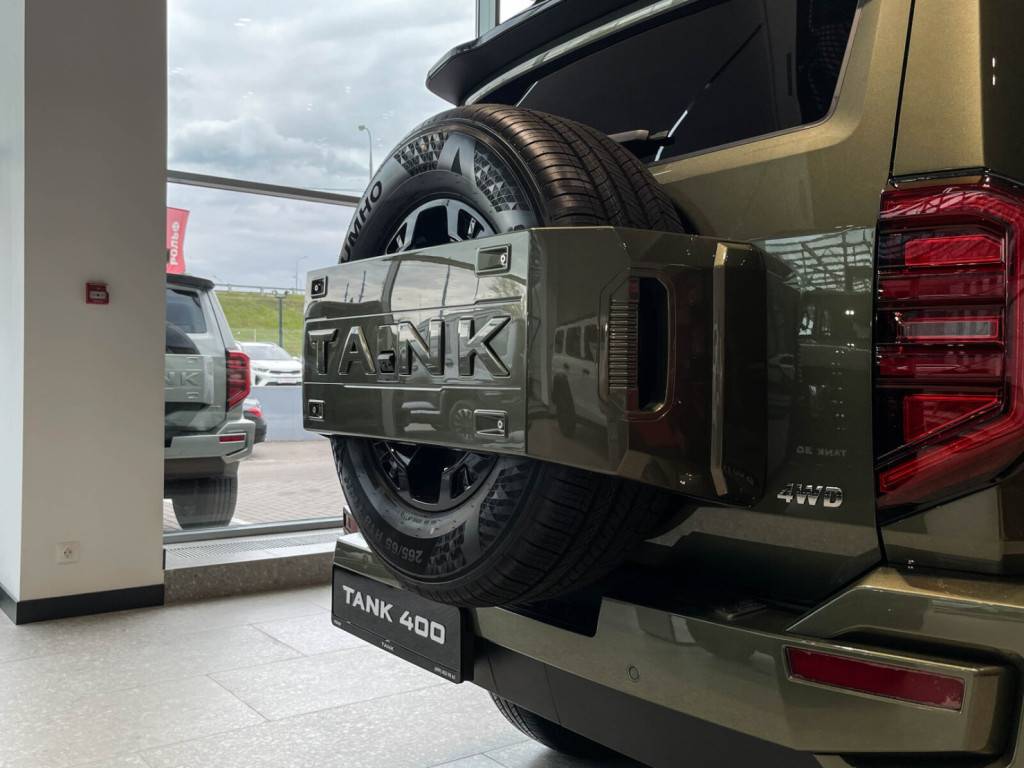 Tank 400 2.0T AT 4WD Premium