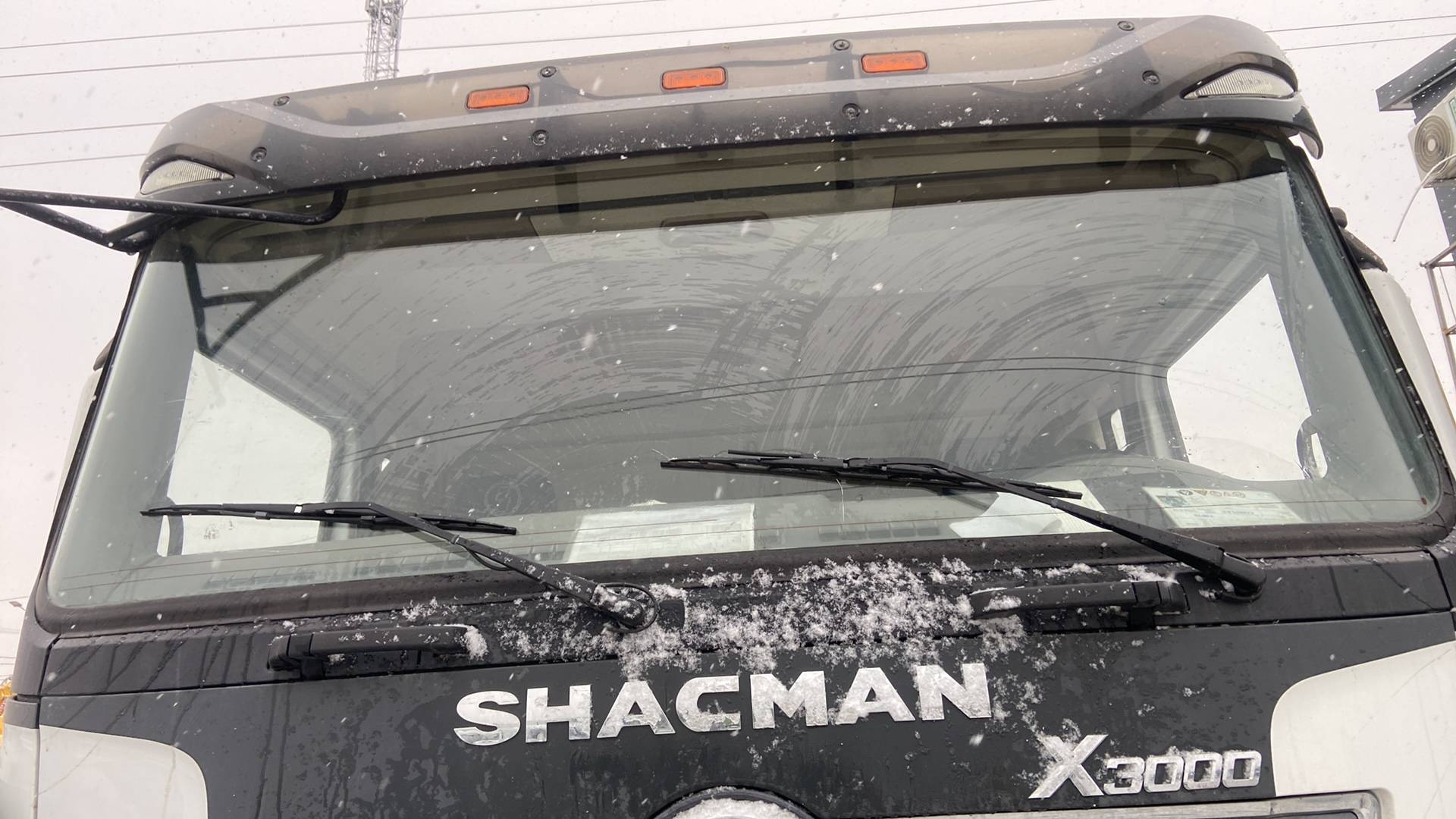 Shacman SX32586V384,  11 057 км, 2022 года в лизинг