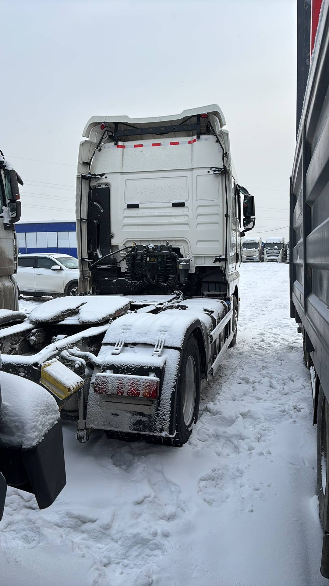 Sitrak C7H MAX ZZ4186V391HE,  292 750 км, 2023 года в лизинг