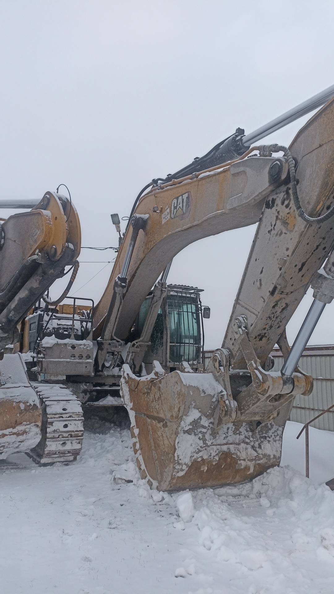 CATERPILLAR 374