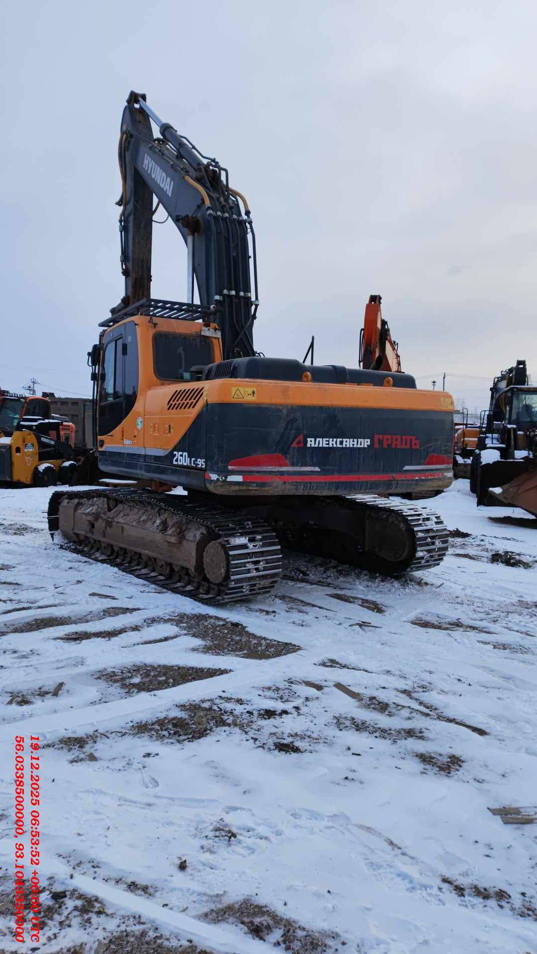 Hyundai R260LC-9S,  10 999 км, 2022 года в лизинг