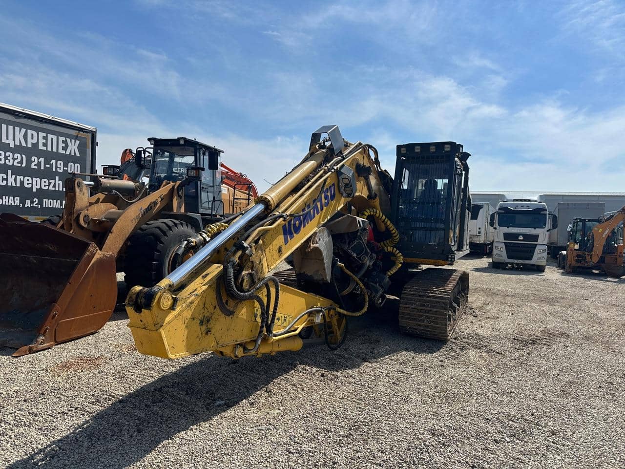 KOMATSU PC210LC-10M0 с харвестрной головкой Komatsu C144