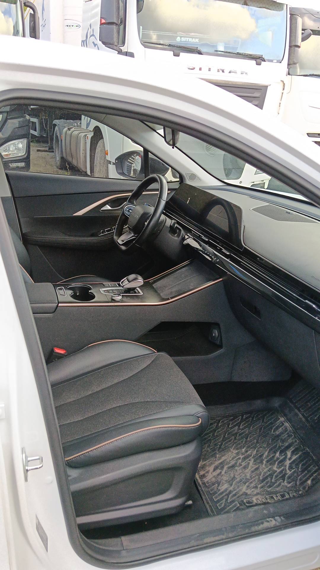 OMODA C5,  83 408 км, 2024 года в лизинг