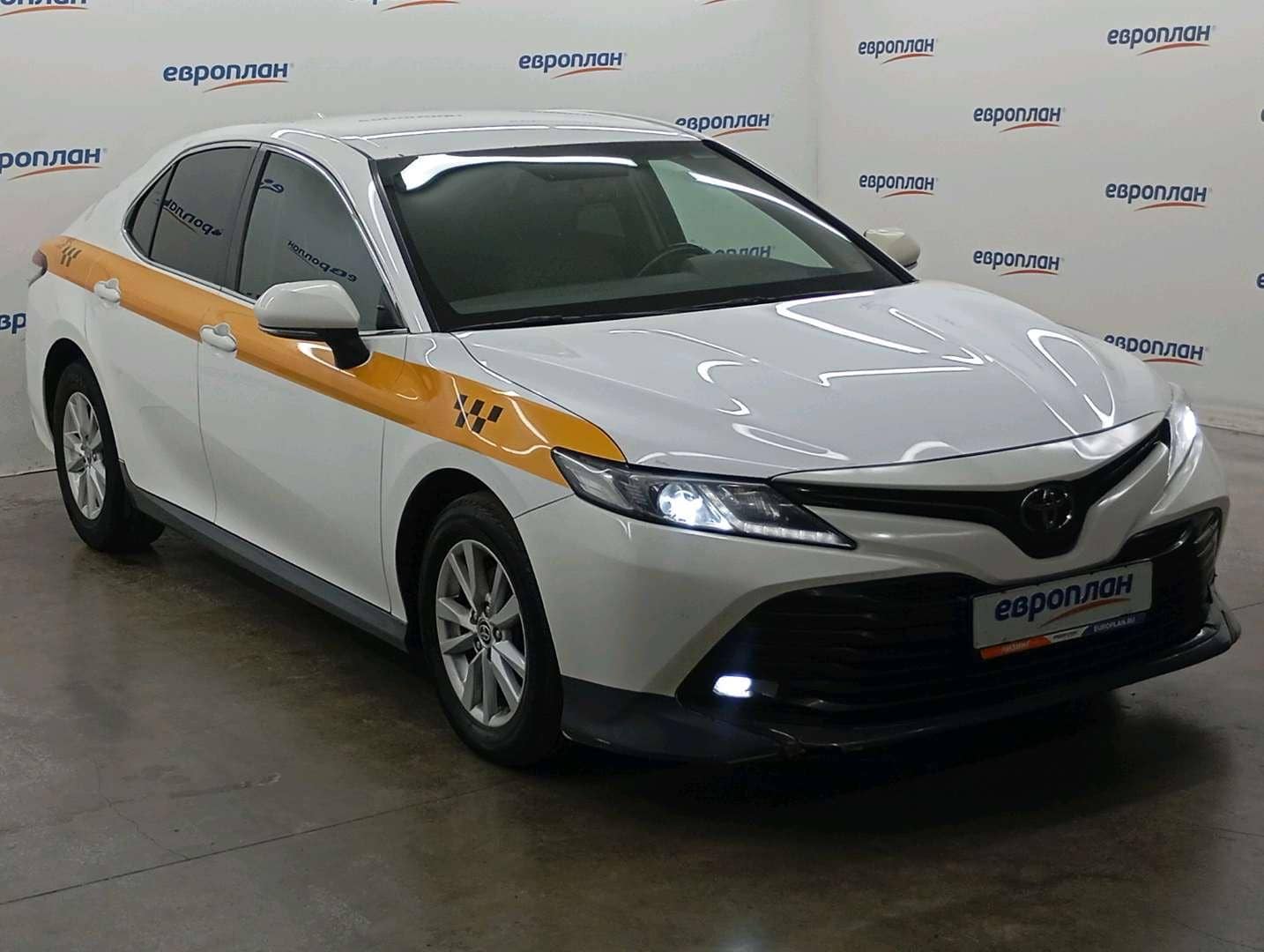 Toyota Camry,  265 821 км, 2020 года в лизинг