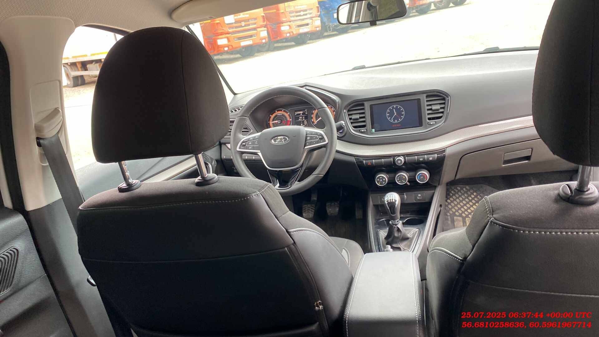 Lada Vesta седан,  4 530 км, 2023 года в лизинг