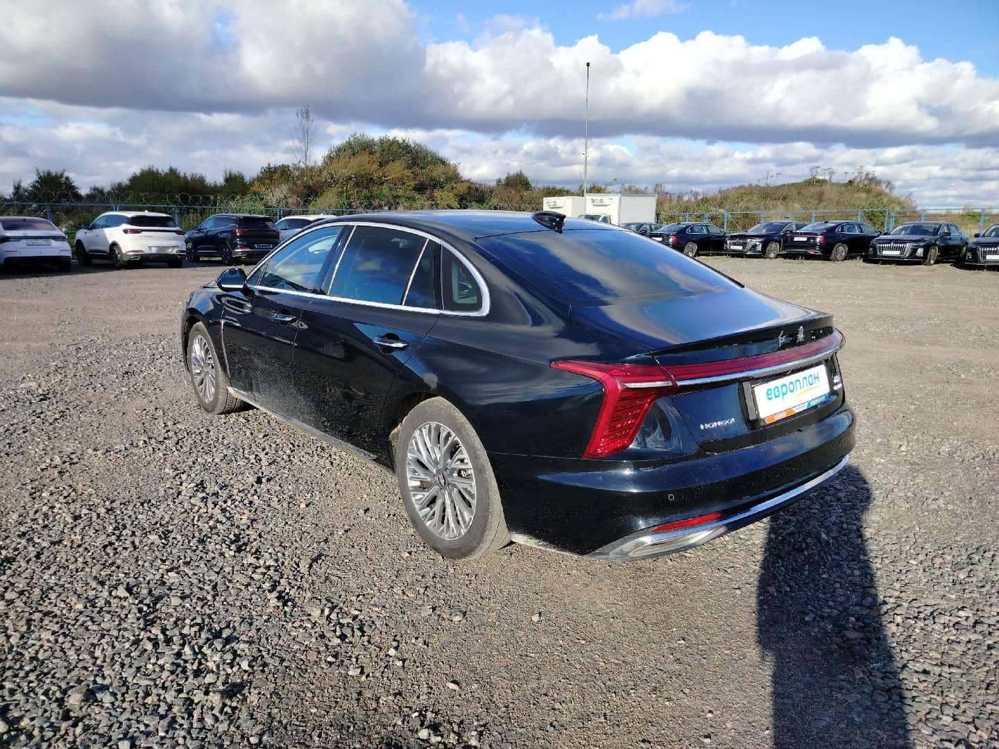 Hongqi H5,  165 901 км, 2024 года в лизинг