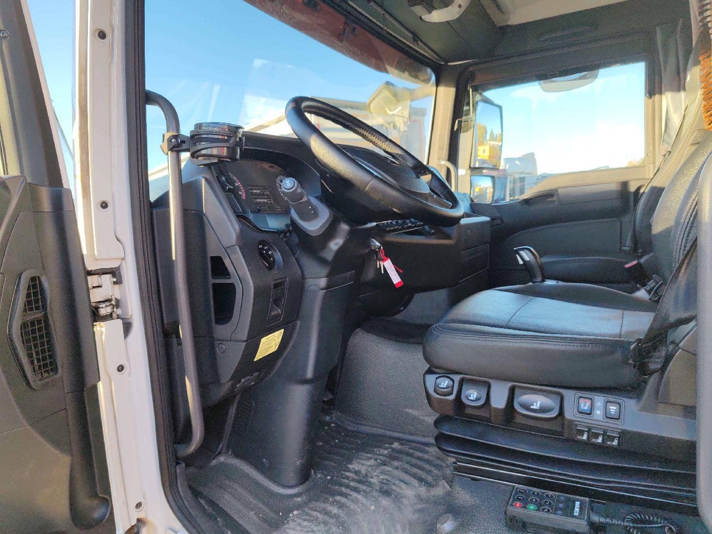 Sitrak ZZ1316V553HE1,  44 855 км, 2024 года в лизинг