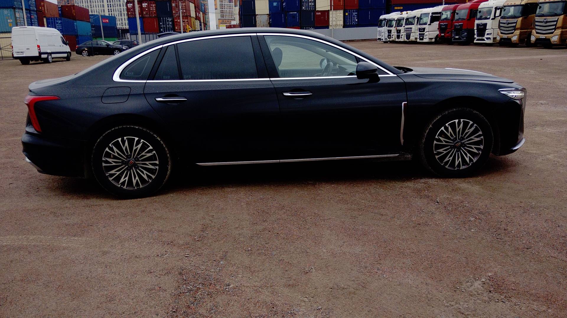 Hongqi H5,  161 554 км, 2023 года в лизинг