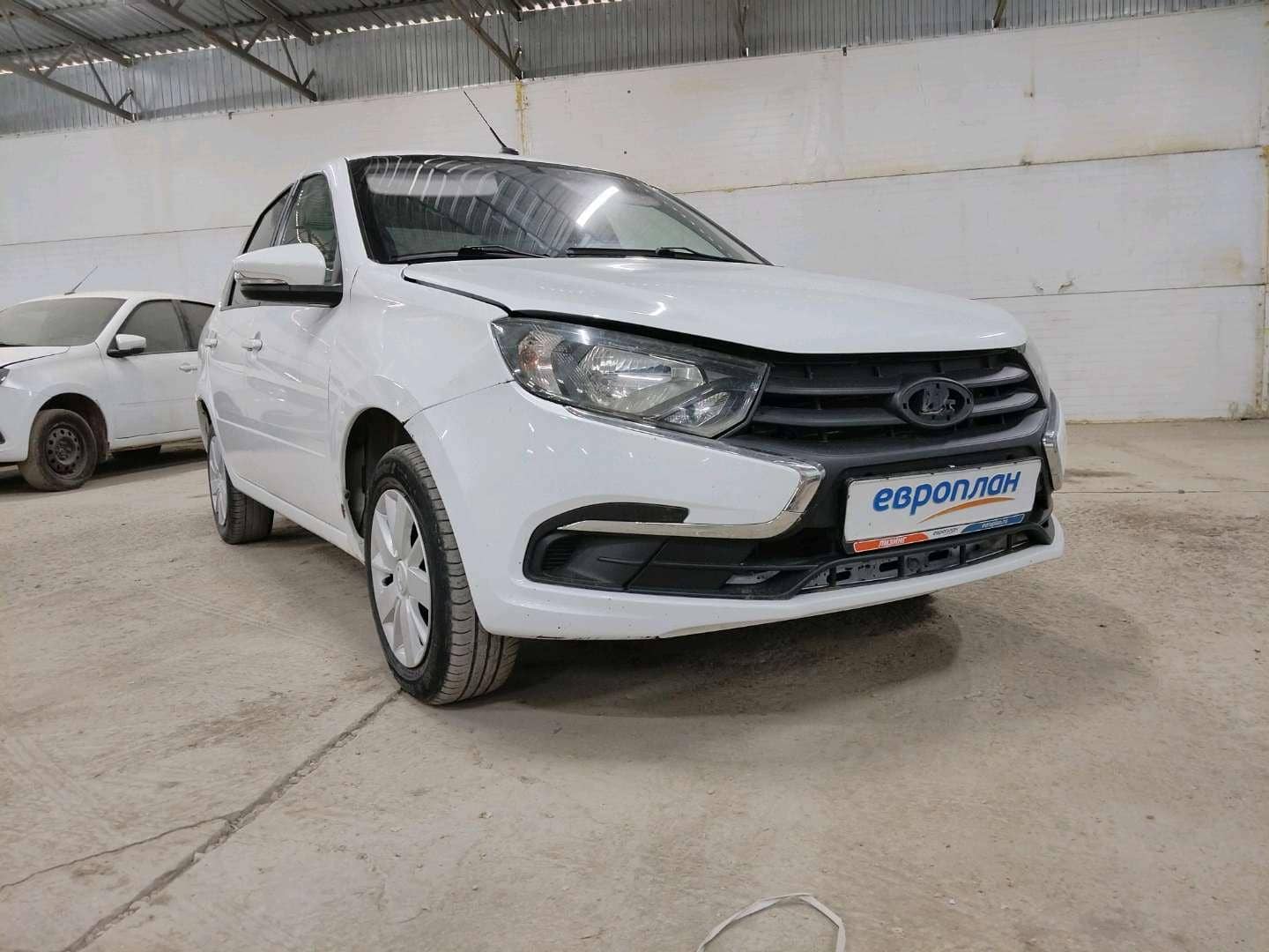 Lada Granta седан,  108 078 км, 2023 года в лизинг