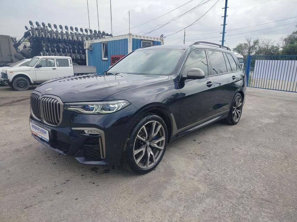 BMW X7