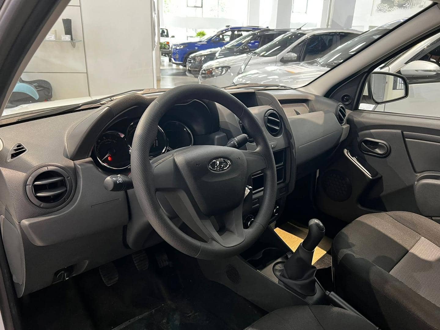 Lada Largus фургон Классик 1.6 90 л.с. МТ (Classic)
