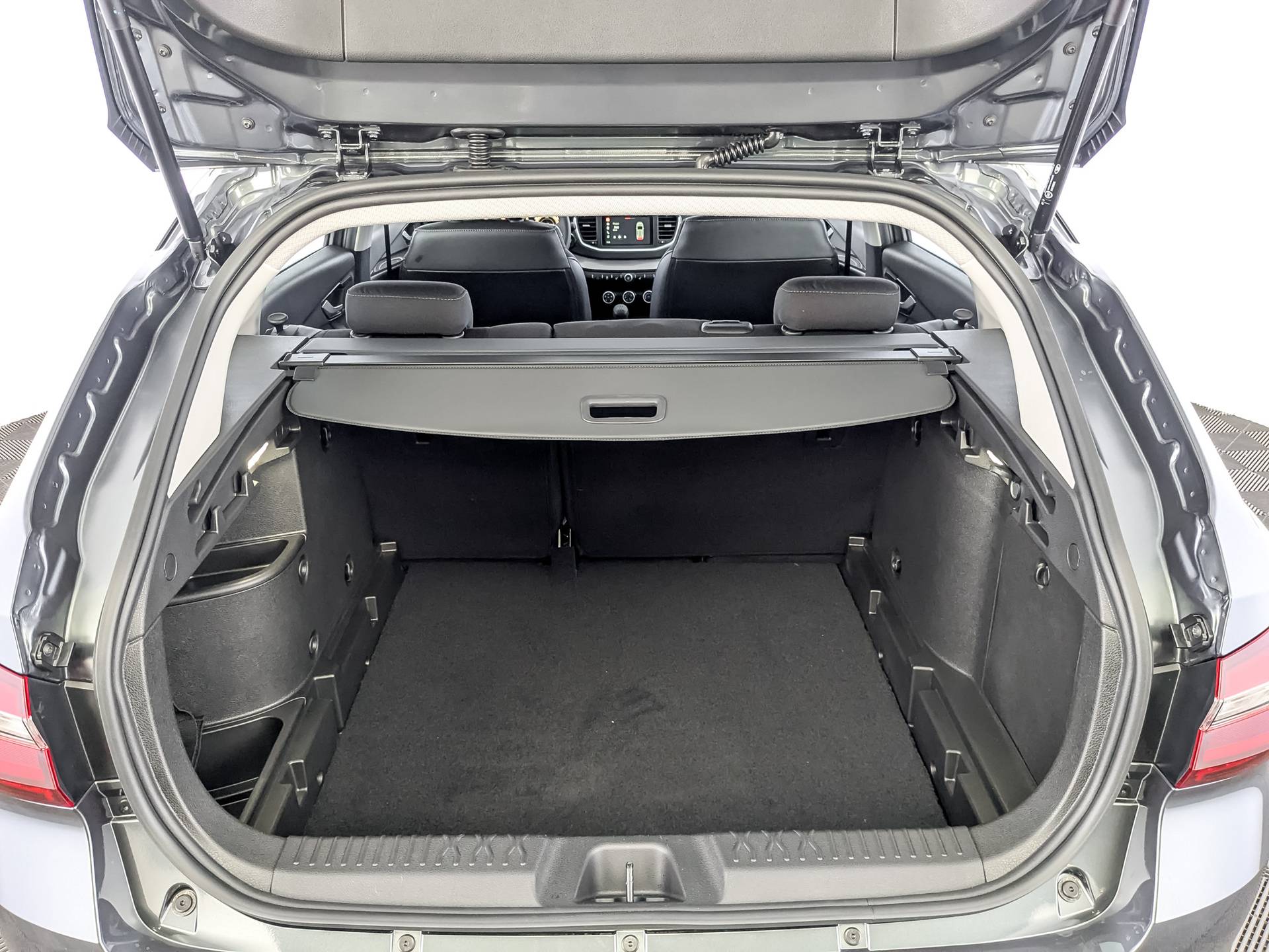 Lada Vesta седан Life 24 1.6 106hp 5MT