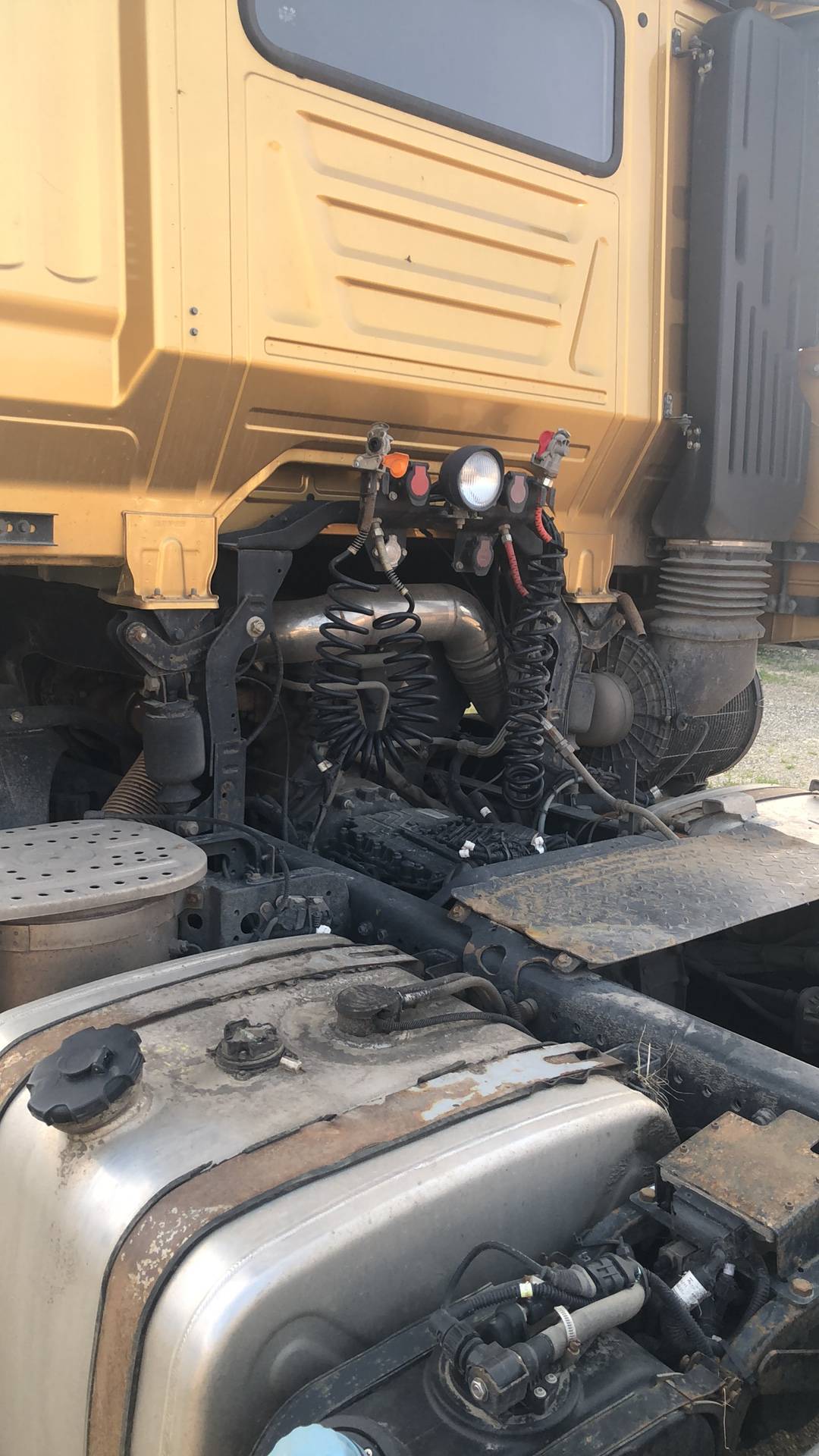 HONGYAN CQ4186HYVG391,  234 414 км, 2023 года в лизинг