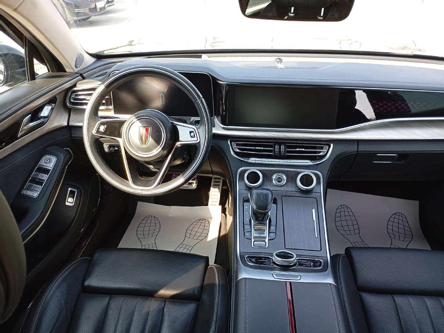 Hongqi H9,  90 336 км, 2023 года в лизинг