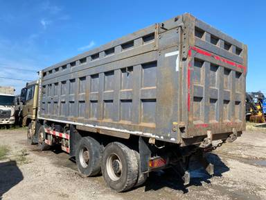 Shacman SX33186T366