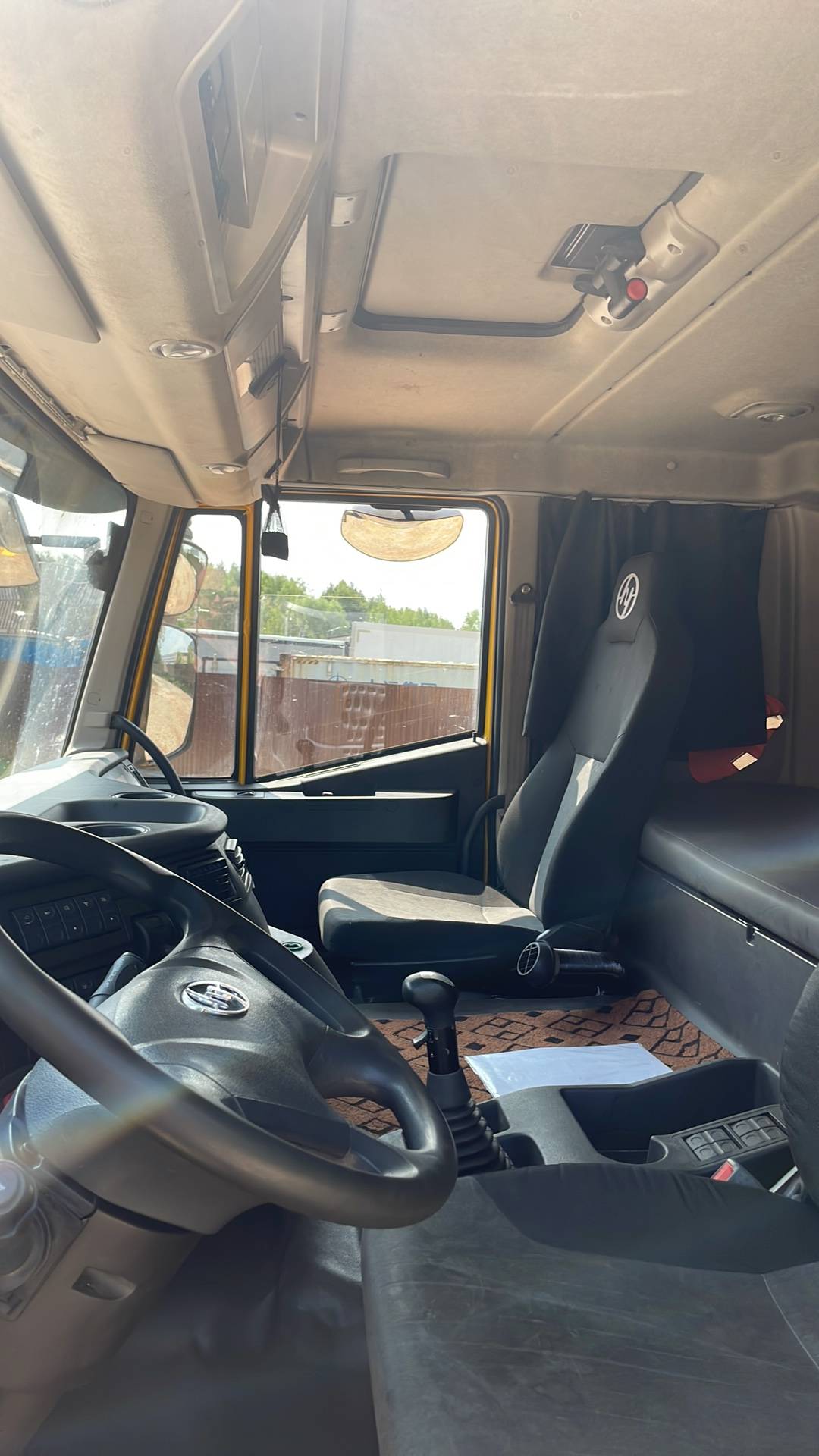 HONGYAN CQ3346HV35,  250 791 км, 2022 года в лизинг