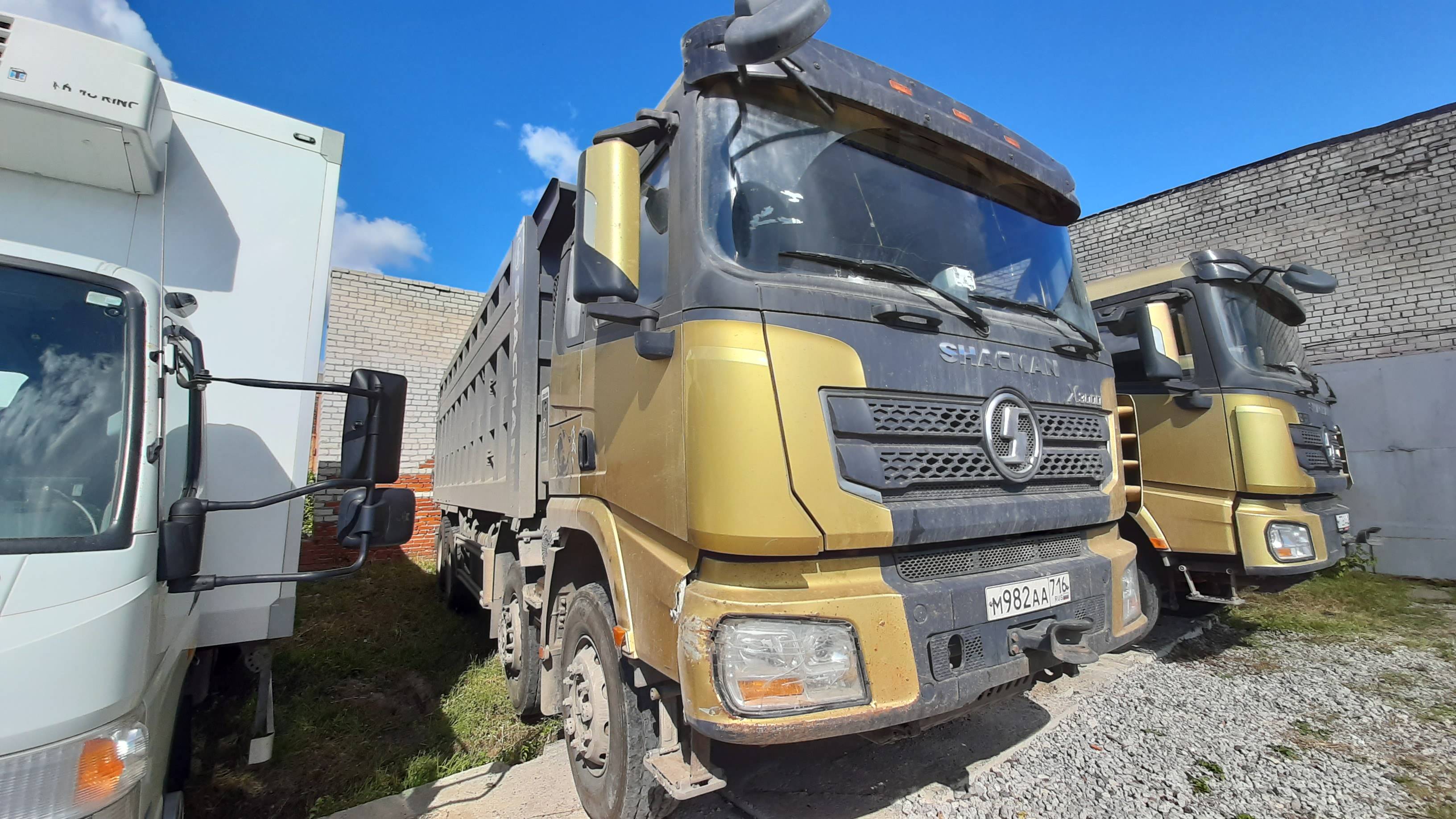 Shacman SX33186T366C,  117 888 км, 2022 года в лизинг