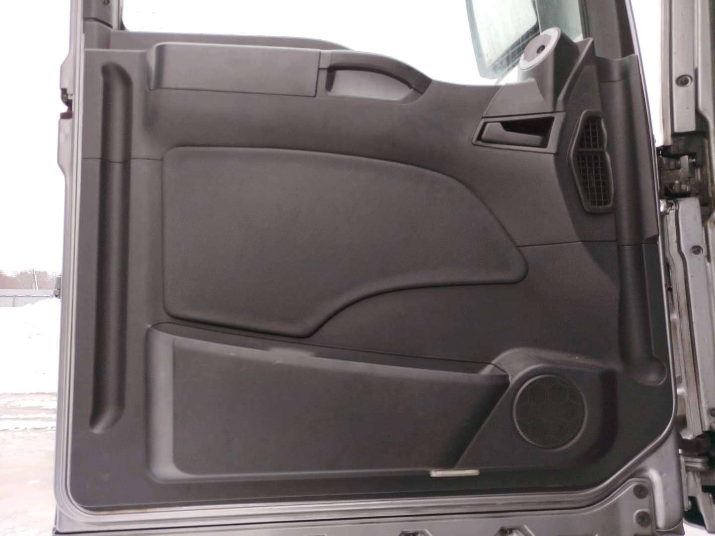 Sitrak С7Н 6×4 ZZ4256V364HE,  230 727 км, 2023 года в лизинг
