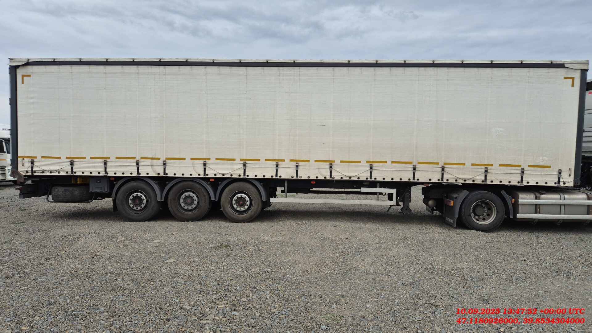 Uzautotrailer UAT-SCFG-9226.01
