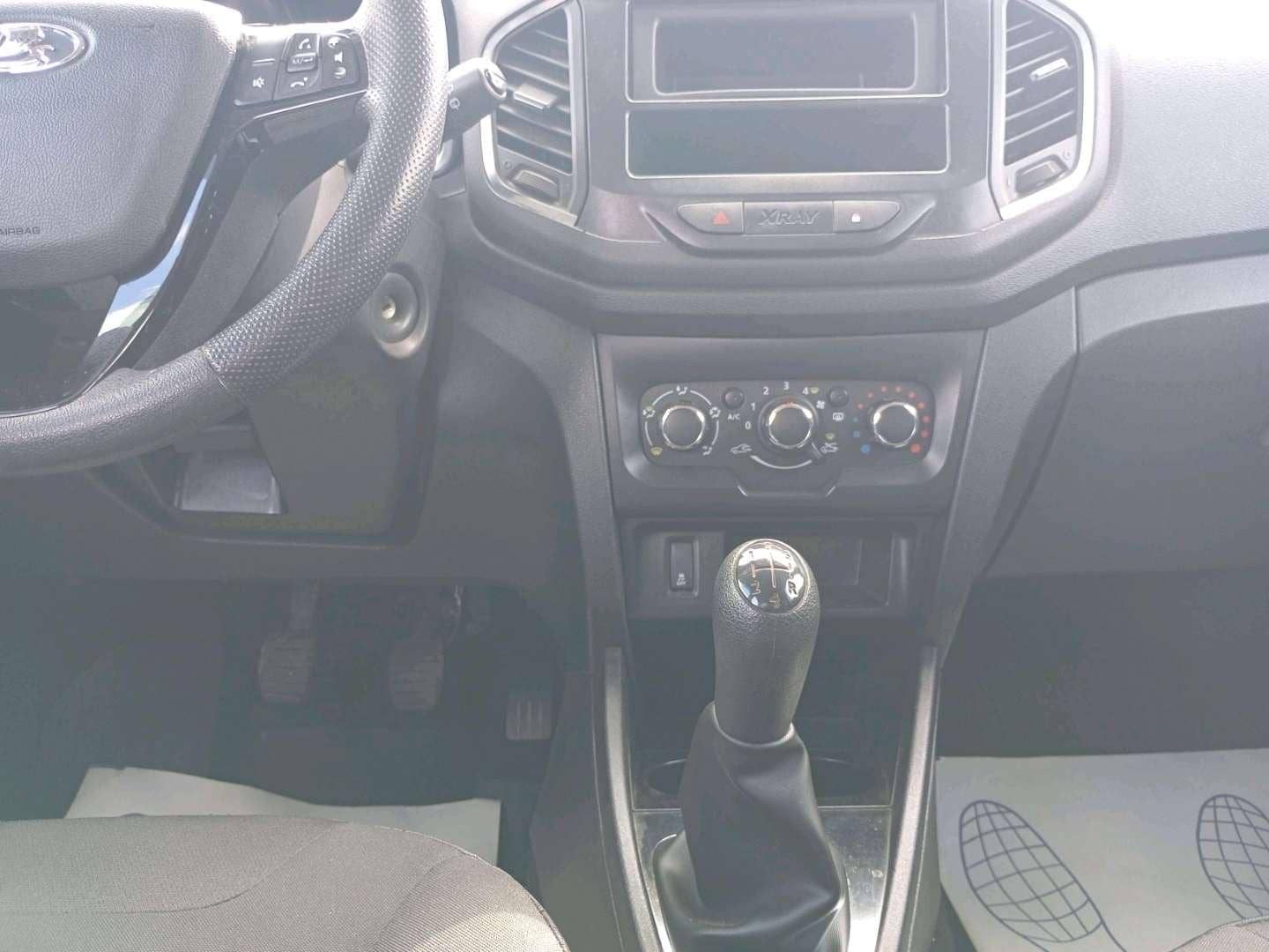Lada XRAY хэтчбек,  109 488 км, 2019 года в лизинг