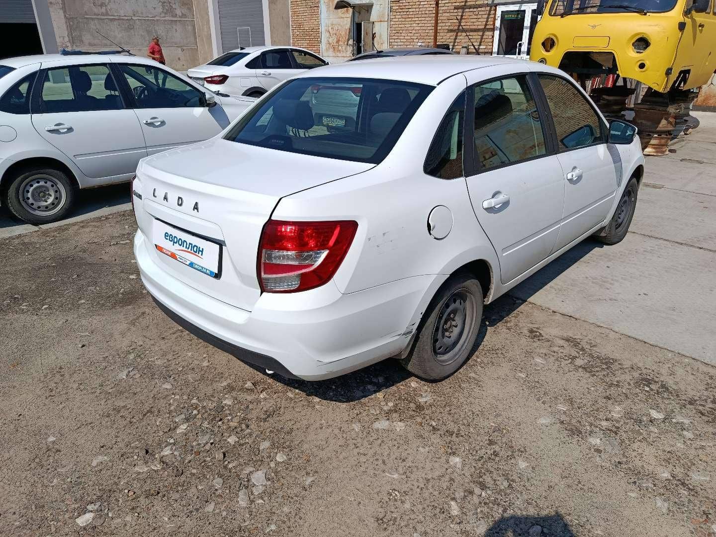 Lada Granta седан,  155 355 км, 2024 года в лизинг