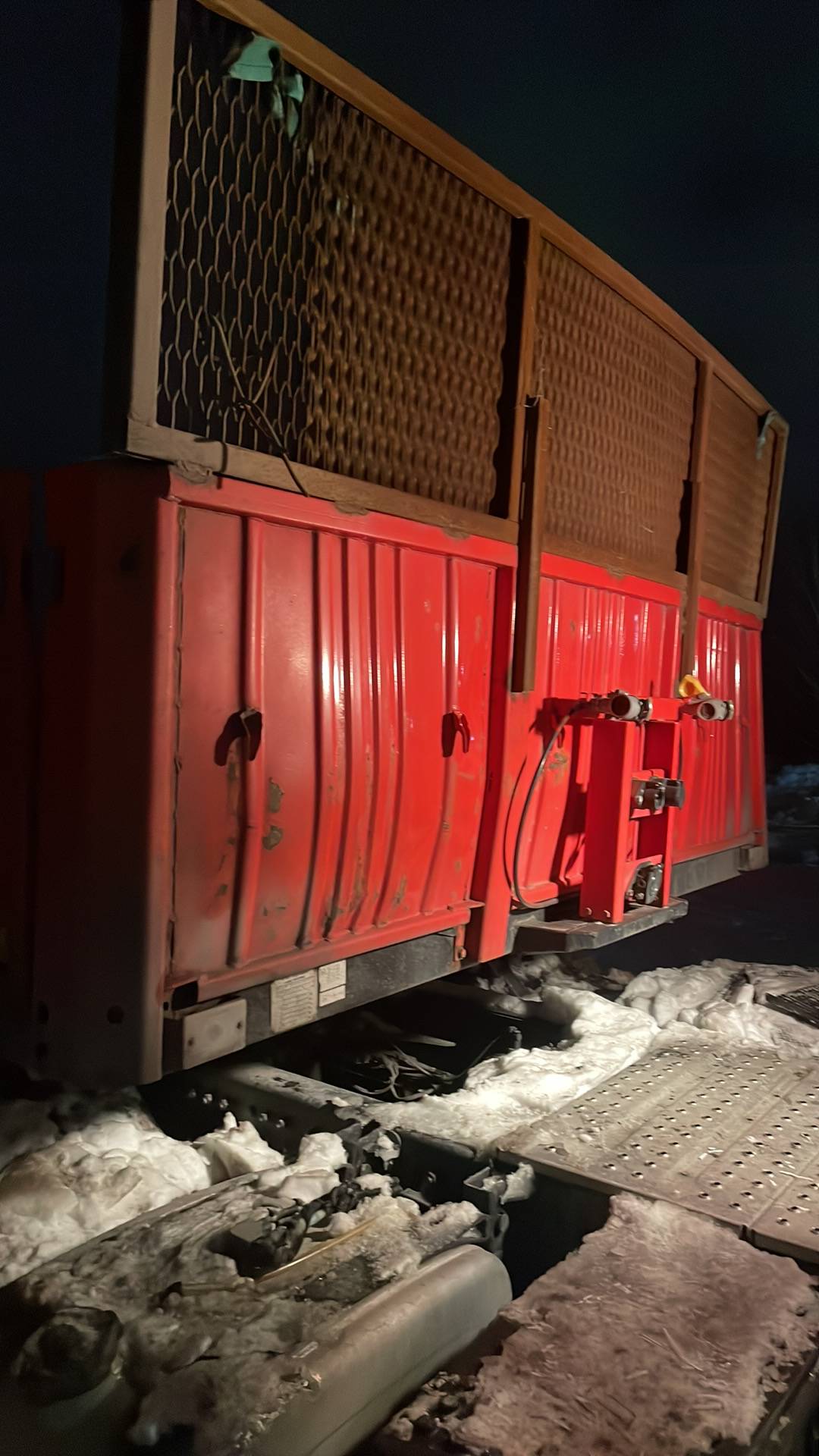 МАЗ Бортовой 975800-2010