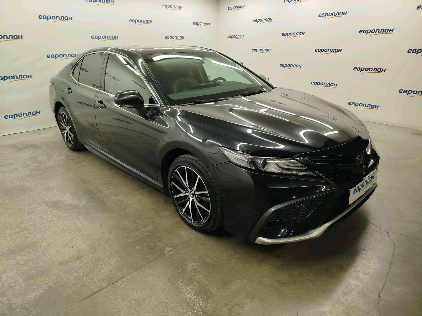 Toyota Camry,  63 766 км, 2023 года в лизинг