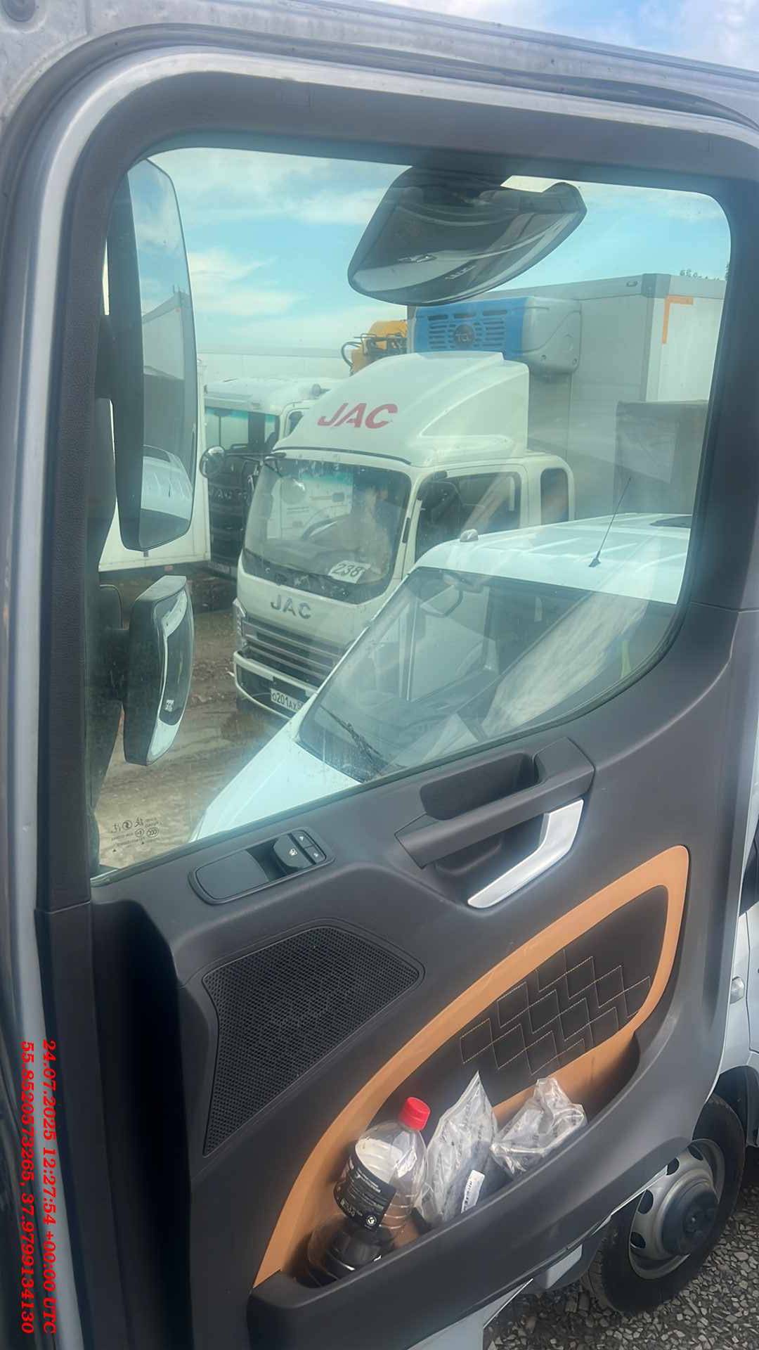 Shacman SX4188YY381,  586 210 км, 2023 года в лизинг