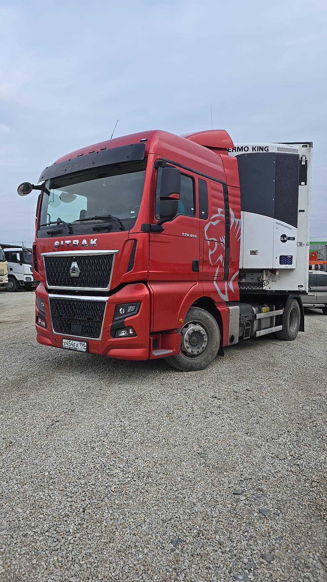 Sitrak C7H MAX ZZ4186V391HE,  220 000 км, 2024 года в лизинг