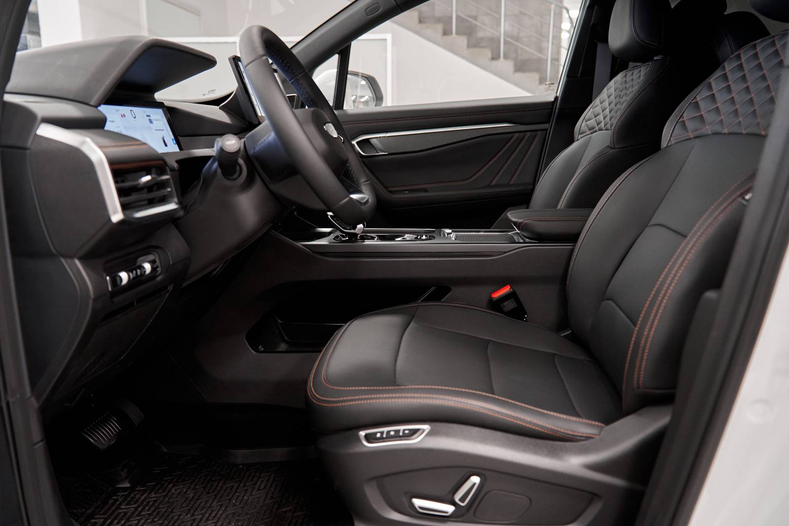 Geely Okavango Flagship 2.0T 7DCT 2WD