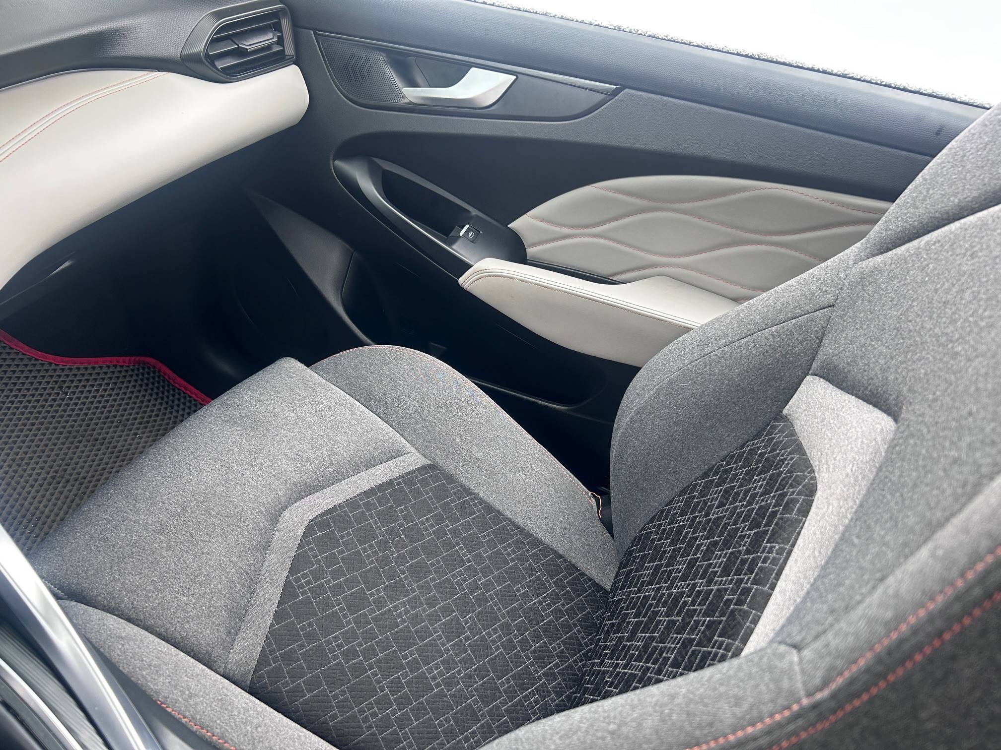 Kaiyi E5,  75 616 км, 2023 года в лизинг