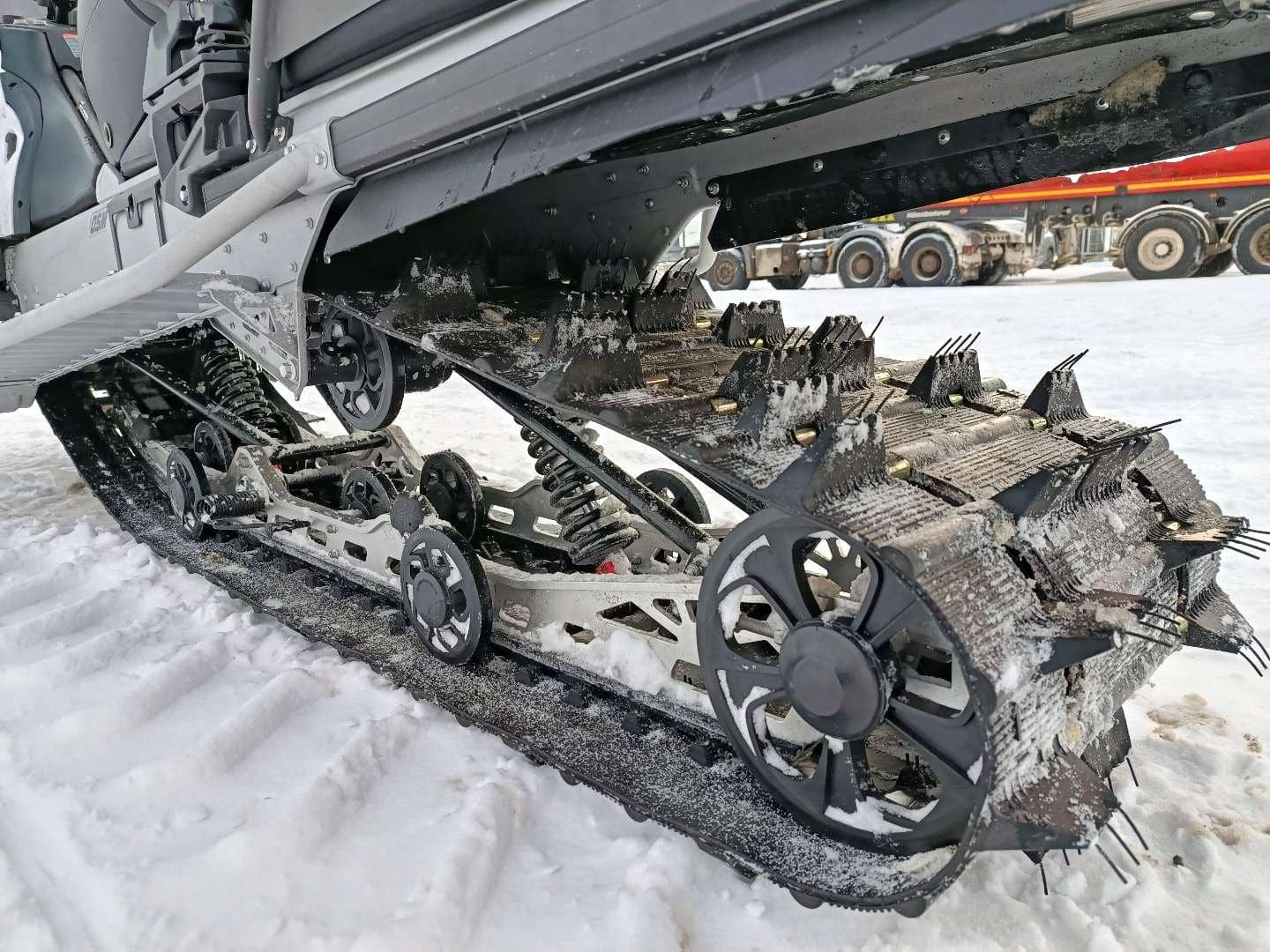OSM SM1000 снегоход,  67 км, 2023 года в лизинг
