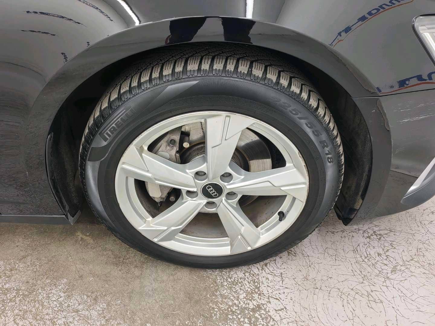 Audi A6,  156 976 км, 2021 года в лизинг