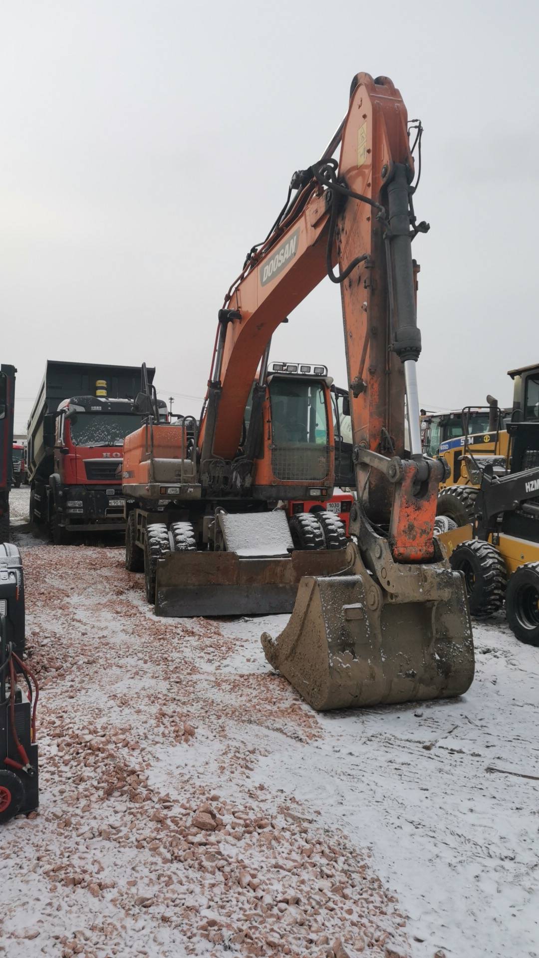 DOOSAN/DEVELON DX190WA,  8 912 км, 2021 года в лизинг
