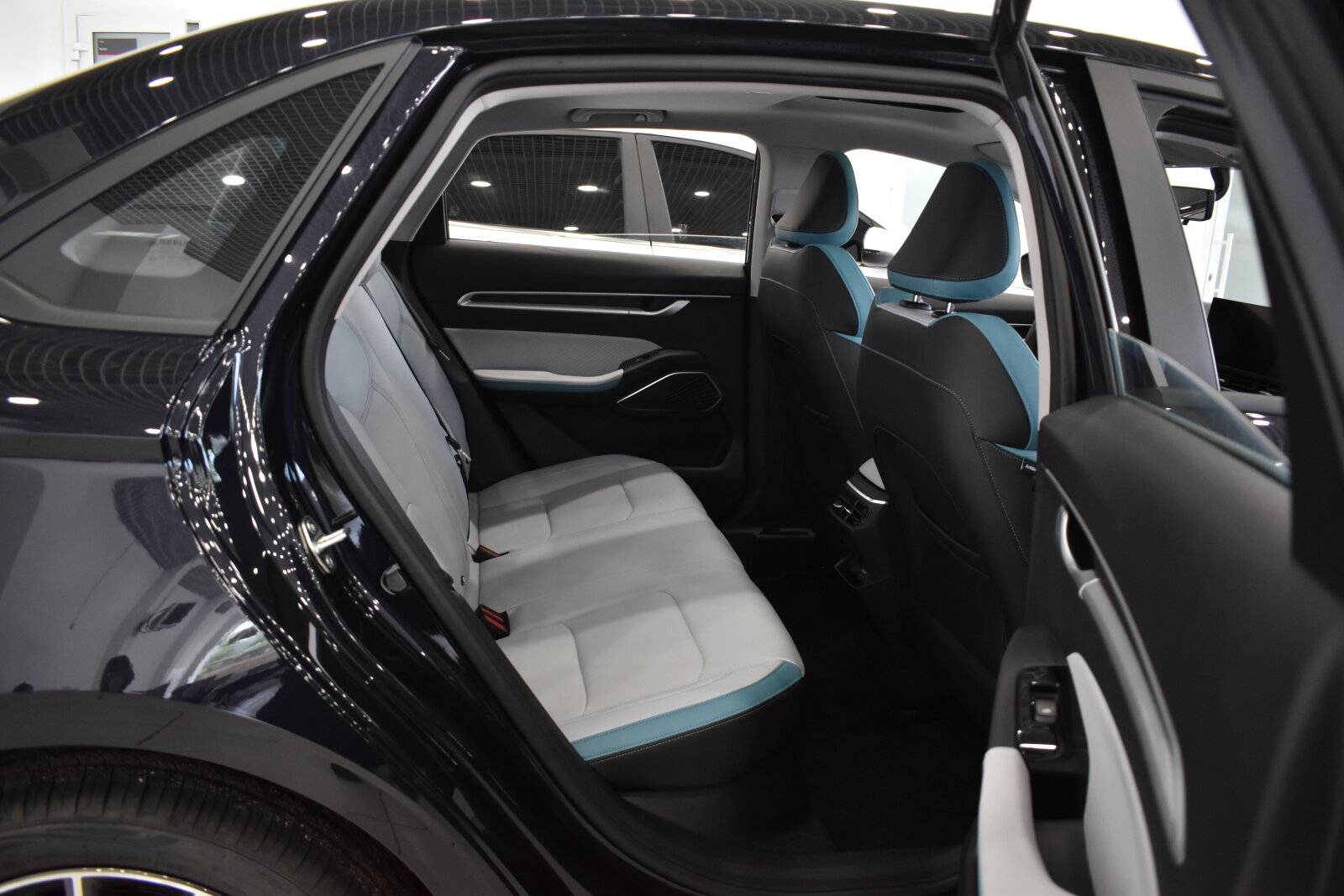 Geely Emgrand Luxury 1.5 AT